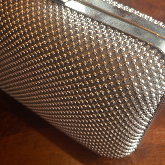 Jessica McClintock Silver Mesh Clutch - Picture 4 of 7